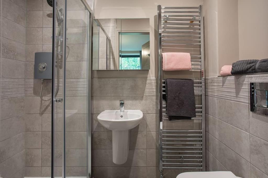 Stunning 2Br Next To The City Airport Bhd - Free Parking Belfast Ngoại thất bức ảnh